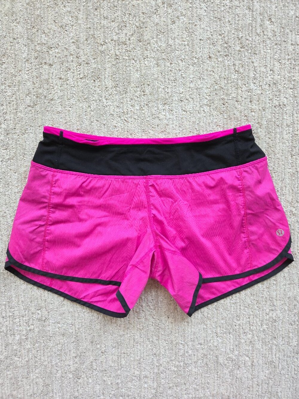 Lululemon Turbo Run Speed Shorts Women’s 6 Hot Paris Pink Black 4.5" Running Gym